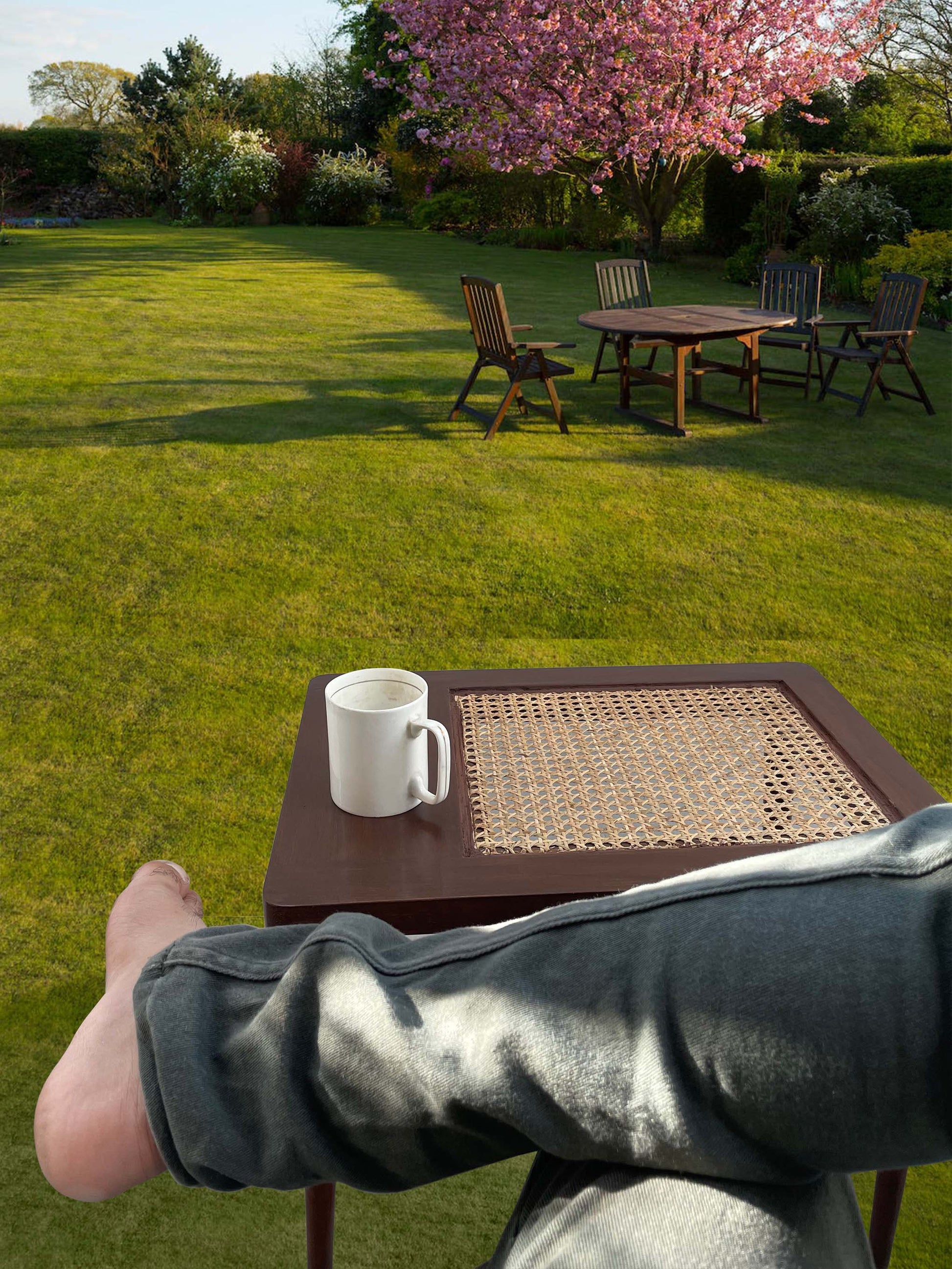 Cane table